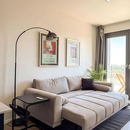 River View Design Apartment, 14th Floor, Citycenter, Ac, Parking * براتسيلافا