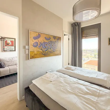 شقة River View Design Apartment, 14th Floor, Citycenter, Ac, Parking براتسيلافا