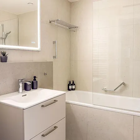 Διαμέρισμα River View Design Apartment, 14th Floor, Citycenter, Ac, Parking Μπρατισλάβα
