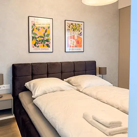 River View Design Apartment, 14th Floor, Citycenter, Ac, Parking Διαμέρισμα Μπρατισλάβα