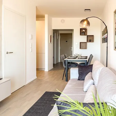River View Design Apartment, 14th Floor, Citycenter, Ac, Parking *