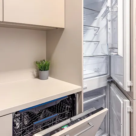River View Design Apartment, 14th Floor, Citycenter, Ac, Parking Μπρατισλάβα